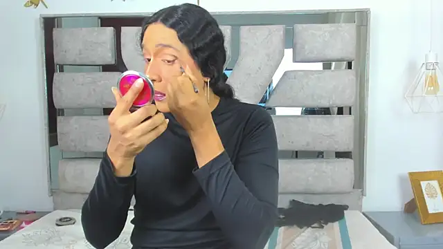 Alison Chan  online show from 12.01.25