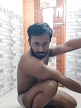 HunkyAriyan online show from 09.18.25