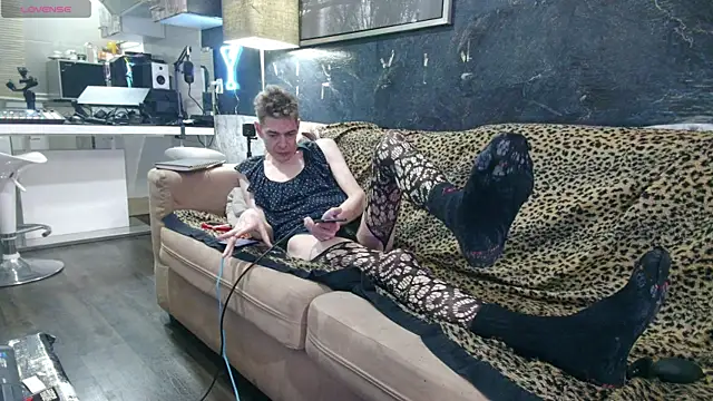 Doggyray44 online show from 01.23.25