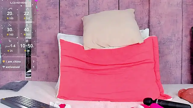 AshlieRoberts online show from 02.14.25