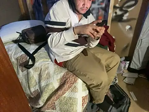 Snapshot of KeptupHack chatting on 12.15.25 KeptupHack online show from 12.15.25