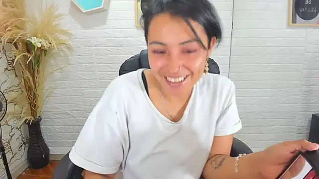 Aisha 09 online show from 02.23.25