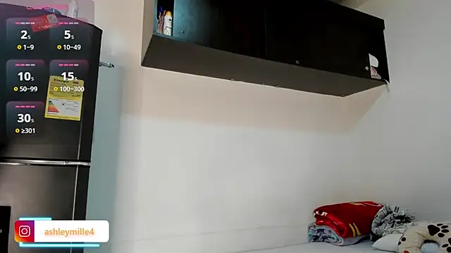  ashleymiller online show from 11.06.25