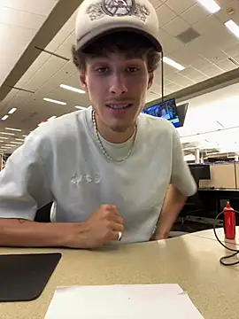 Snapshot of ppahcket chatting on 12.11.24 ppahcket online show from 12.11.24