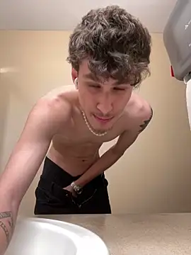 Snapshot of ppahcket chatting on 01.16.25 ppahcket online show from 01.16.25