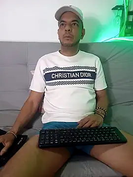 latinmartin73 online show from 03.16.25