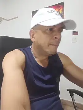 latinmartin73 online show from 11.18.25