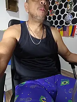 Snapshot of latinmartin73 chatting on 06.20.26 latinmartin73 online show from 06.20.26