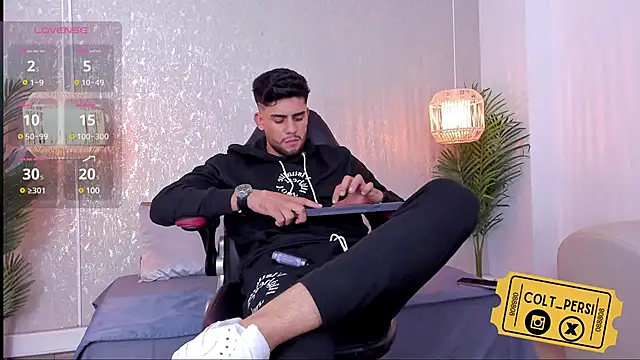 Snapshot of Colt_Perci chatting on 03.08.25 Colt Perci online show from 03.08.25