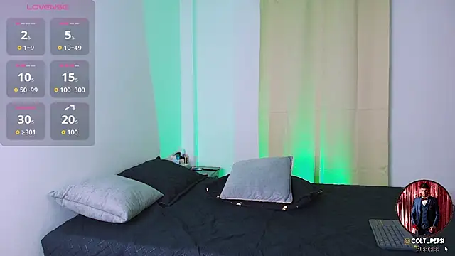 Snapshot of Colt_Perci chatting on 10.04.25 Colt Perci online show from 10.04.25