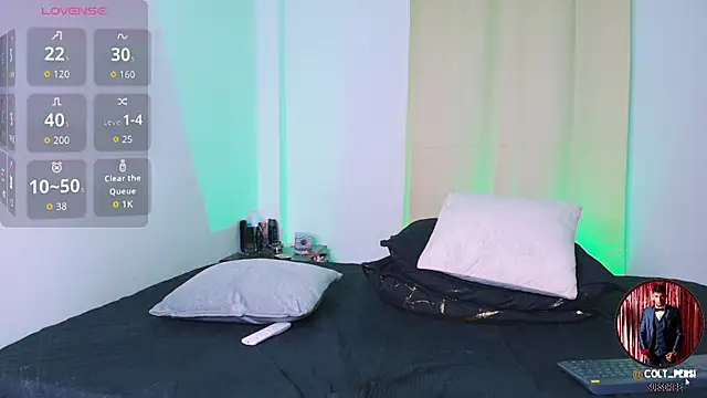 Snapshot of Colt_Perci chatting on 10.12.25 Colt Perci online show from 10.12.25