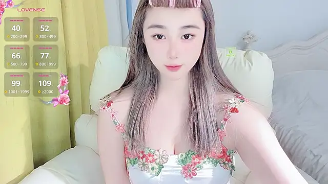 Snapshot of Caitlyn__ chatting on 02.24.26 Caitlyn online show from 02.24.26