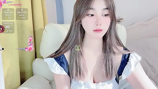 Snapshot of Caitlyn__ chatting on 02.27.26 Caitlyn online show from 02.27.26