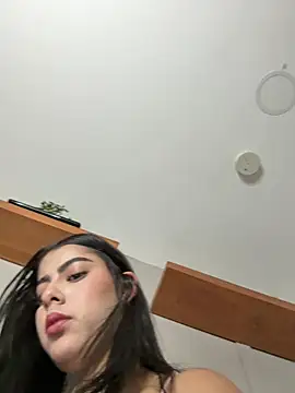 Snapshot of DakotaShelby chatting on 04.25.26 DakotaShelby online show from 04.25.26