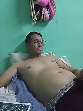 Andresguz35 online show from 01.16.26