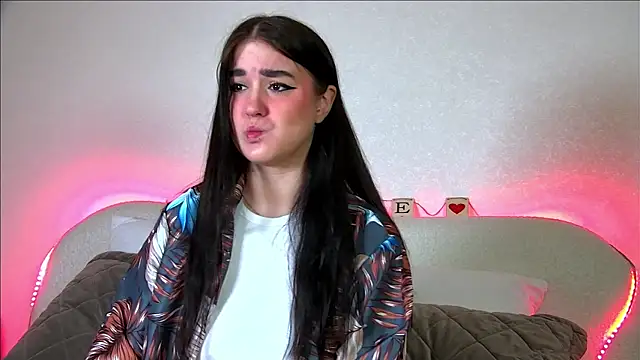 ChristinaMilton online show from 02.15.25