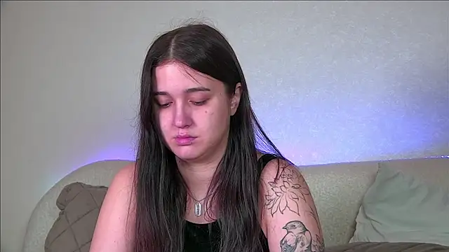 ChristinaMilton online show from 10.20.25