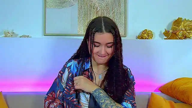 ChristinaMilton online show from 02.04.26