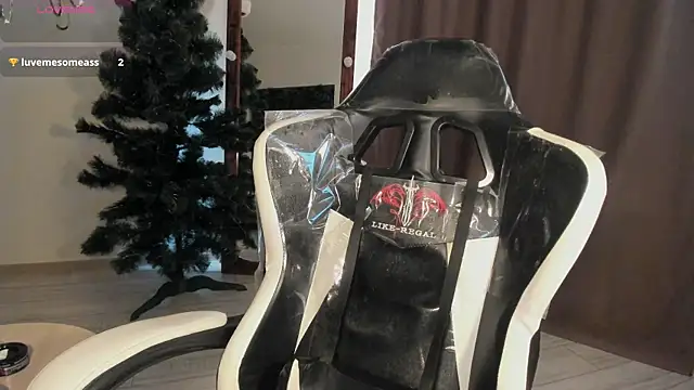 Lana Younes online show from 02.10.25