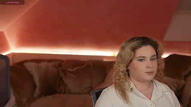 Michelle 054 online show from 02.06.25