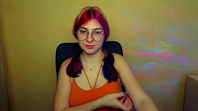 Snapshot of Luna_Lush_ chatting on 02.12.25 Luna Lush online show from 02.12.25