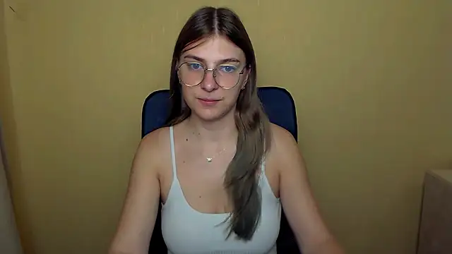 Snapshot of Luna_Lush_ chatting on 09.12.25 Luna Lush online show from 09.12.25