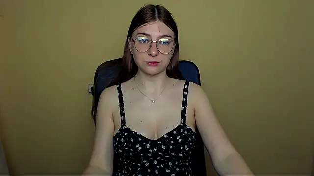 Luna Lush  online show from 05.21.26