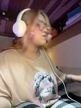 SophiaWeestt99 online show from 02.09.26