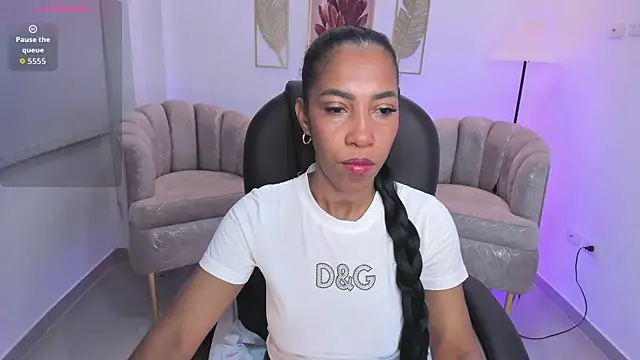 Shantaall  online show from 12.20.25