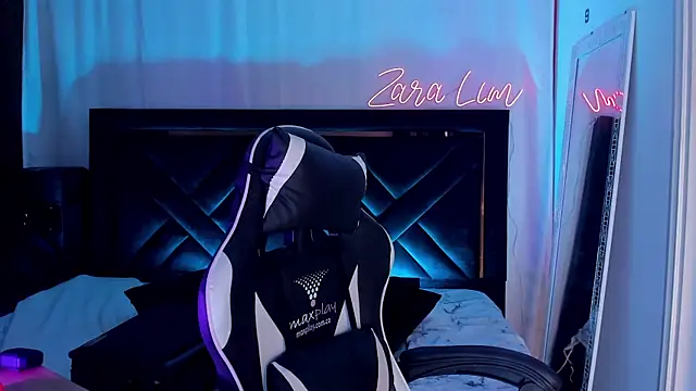 ZaraLim online show from 11.14.25