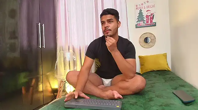 Snapshot of thiagowes chatting on 12.09.24 thiagowes online show from 12.09.24