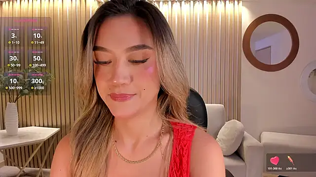 RebeccaHudson online show from 11.13.25