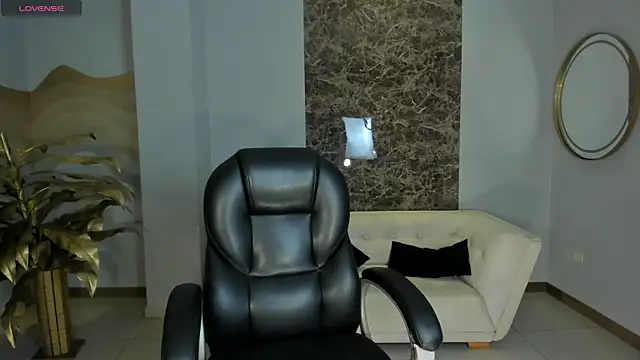 RebeccaHudson online show from 04.02.26