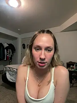 M1ssyk1ssy online show from 12.16.24