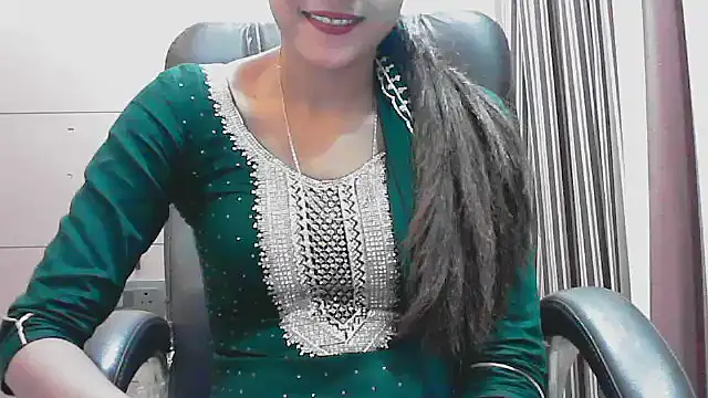 collage hoty online show from 10.13.25