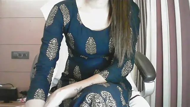 collage hoty online show from 12.18.25