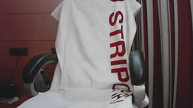 Snapshot of collage_hoty chatting on 01.13.26 collage hoty online show from 01.13.26