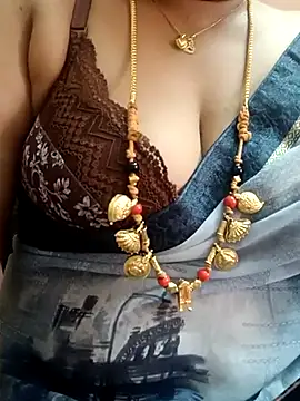 Snapshot of gaurika18 chatting on 02.20.25 gaurika18 online show from 02.20.25