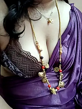 Snapshot of gaurika18 chatting on 03.02.25 gaurika18 online show from 03.02.25