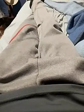 Snapshot of minitranca chatting on 01.18.25 minitranca online show from 01.18.25