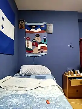 Snapshot of minitranca chatting on 02.28.25 minitranca online show from 02.28.25