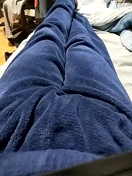 Snapshot of minitranca chatting on 03.19.25 minitranca online show from 03.19.25