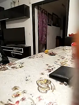 Snapshot of minitranca chatting on 10.05.25 minitranca online show from 10.05.25