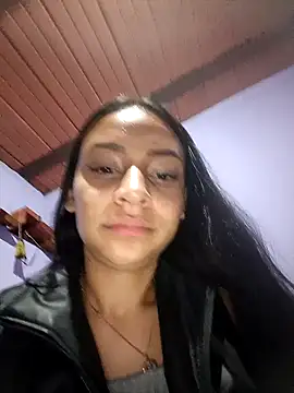 Snapshot of emma_ambar chatting on 02.10.25 emma ambar online show from 02.10.25