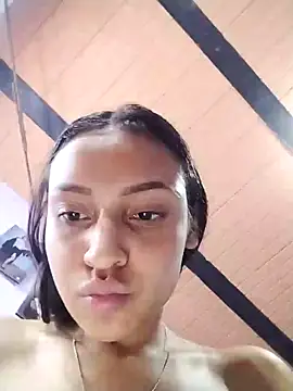 Snapshot of emma_ambar chatting on 02.25.25 emma ambar online show from 02.25.25