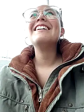 lara moon25 online show from 12.06.24