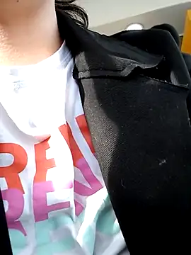 lara moon25 online show from 03.20.25