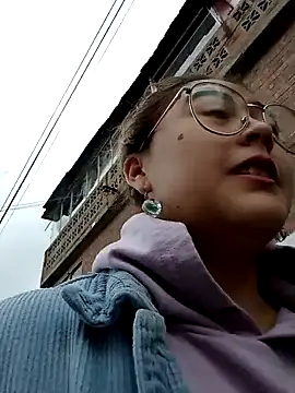 lara moon25 online show from 09.22.25