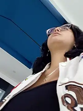 lara moon25 online show from 11.07.25