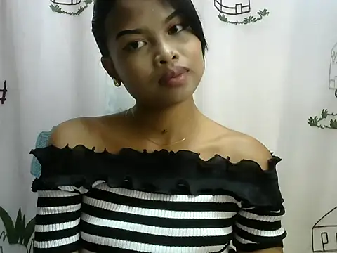 Snapshot of Rakonalie chatting on 03.08.25 Rakonalie online show from 03.08.25